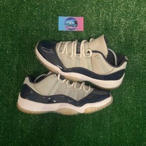 Jordan 11 Low “Georgetown” Size 9.5
